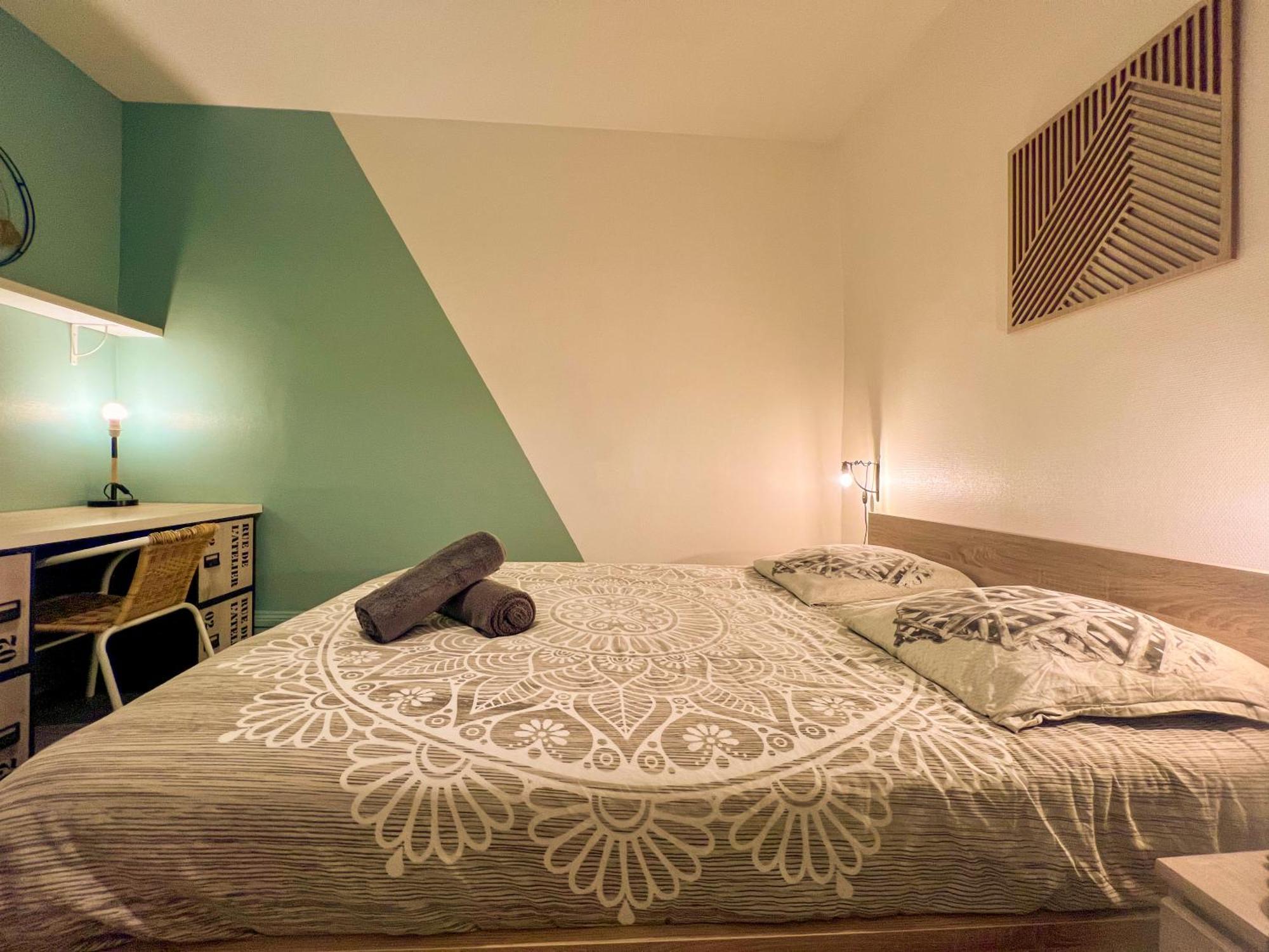 Le Montaigne - Wifi Fibre- Coeur Du Centre Ville-Property Rental Nm Périgueux Екстериор снимка