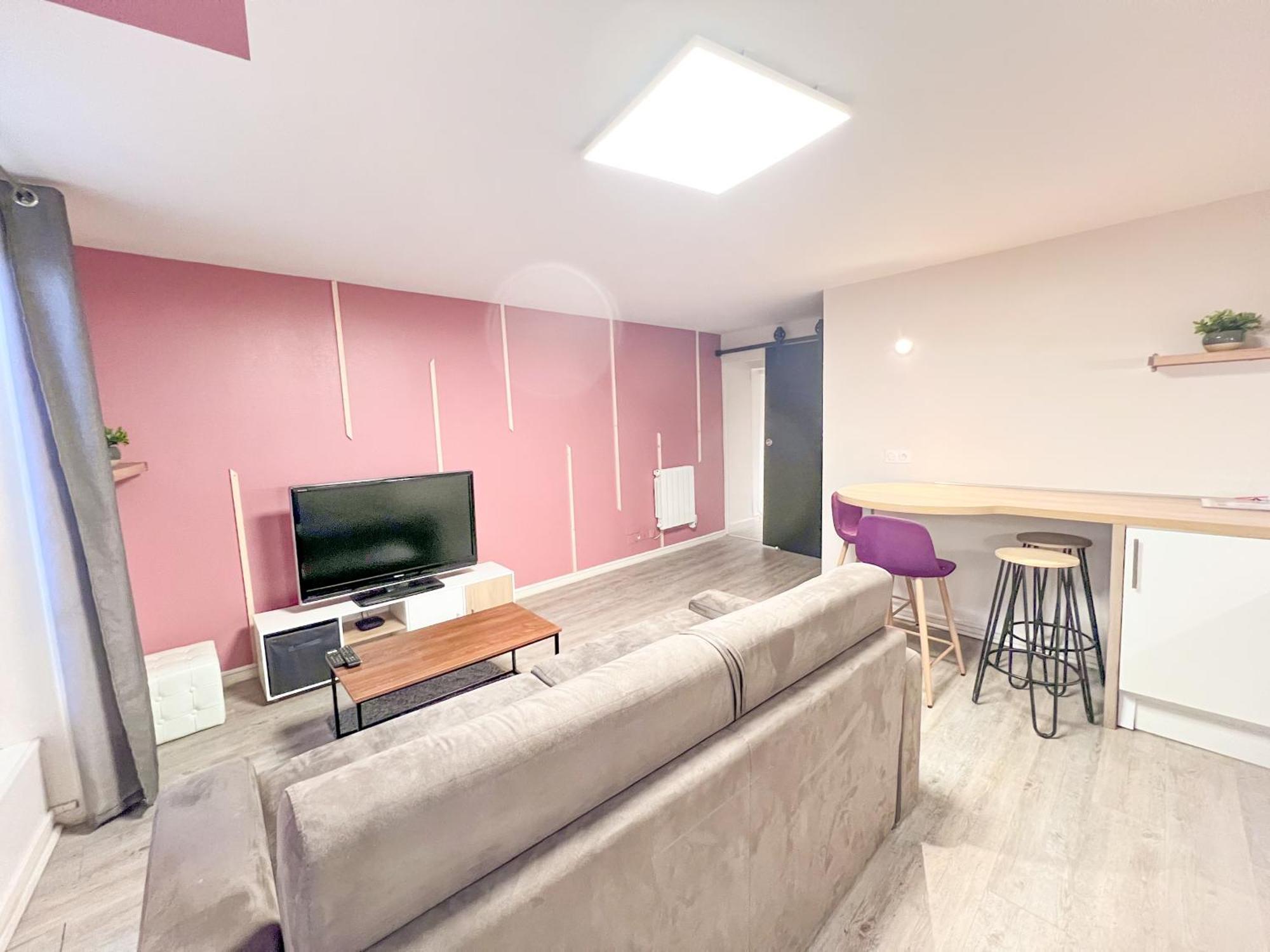 Le Montaigne - Wifi Fibre- Coeur Du Centre Ville-Property Rental Nm Périgueux Екстериор снимка