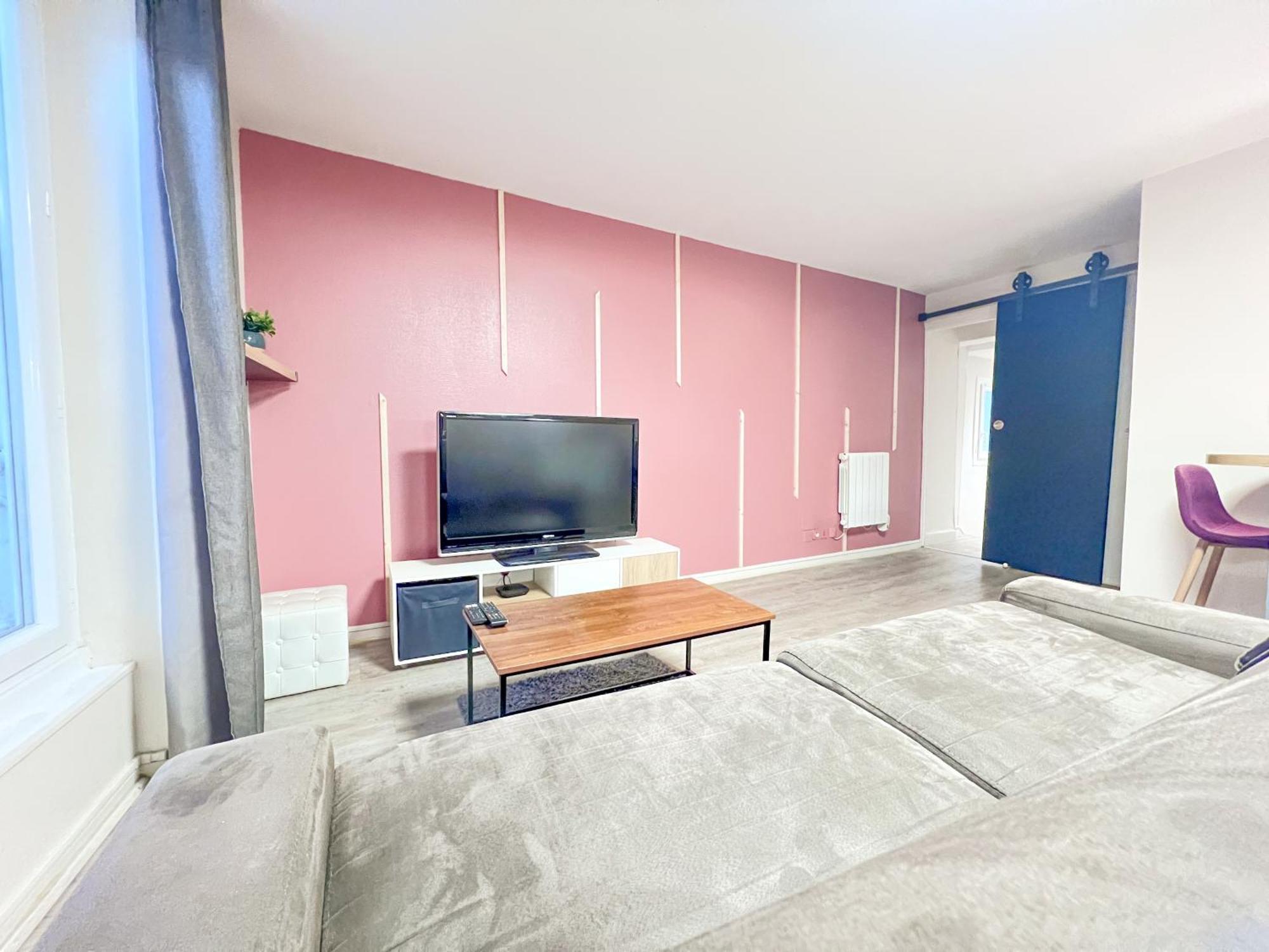 Le Montaigne - Wifi Fibre- Coeur Du Centre Ville-Property Rental Nm Périgueux Екстериор снимка
