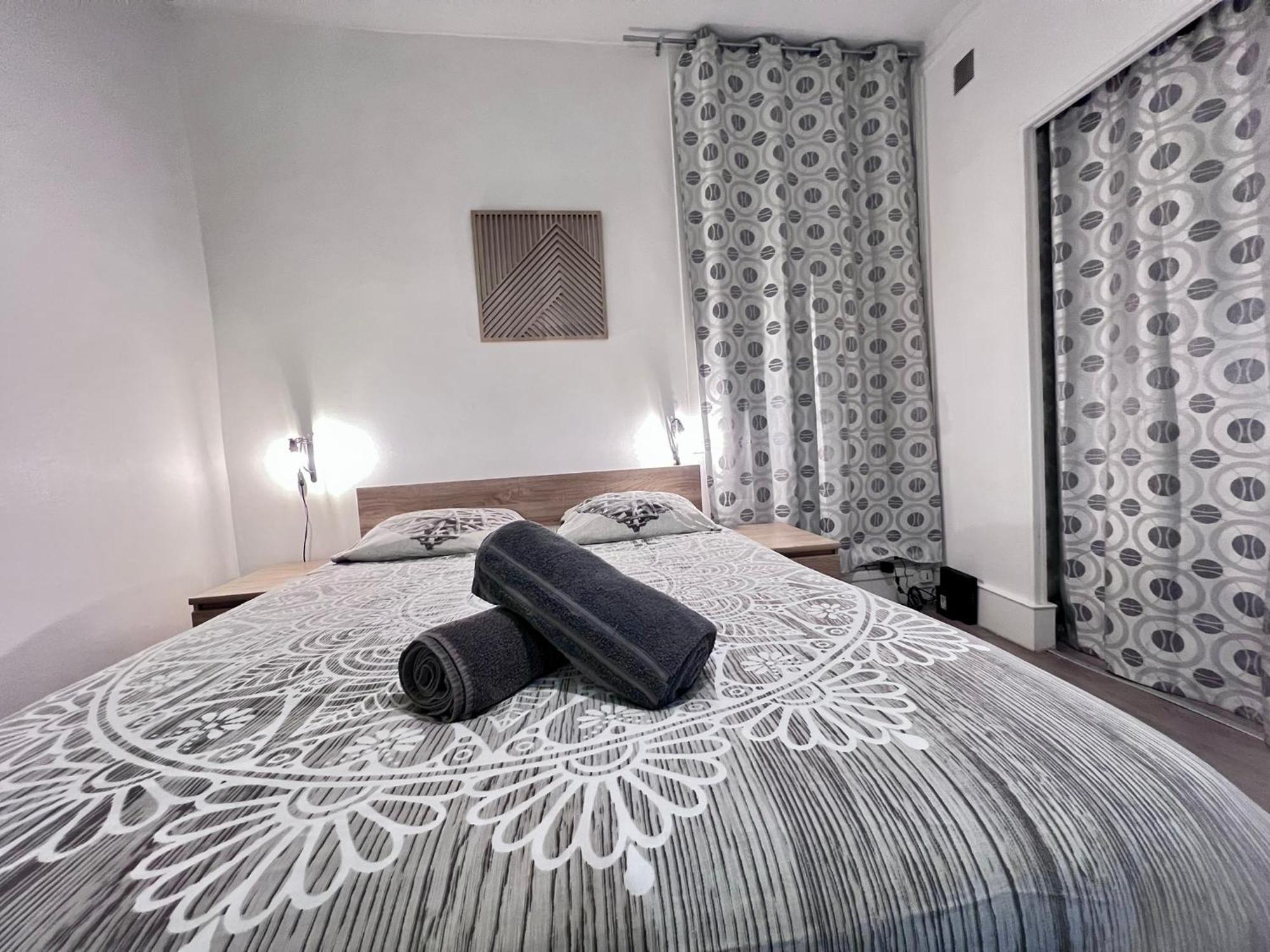 Le Montaigne - Wifi Fibre- Coeur Du Centre Ville-Property Rental Nm Périgueux Екстериор снимка
