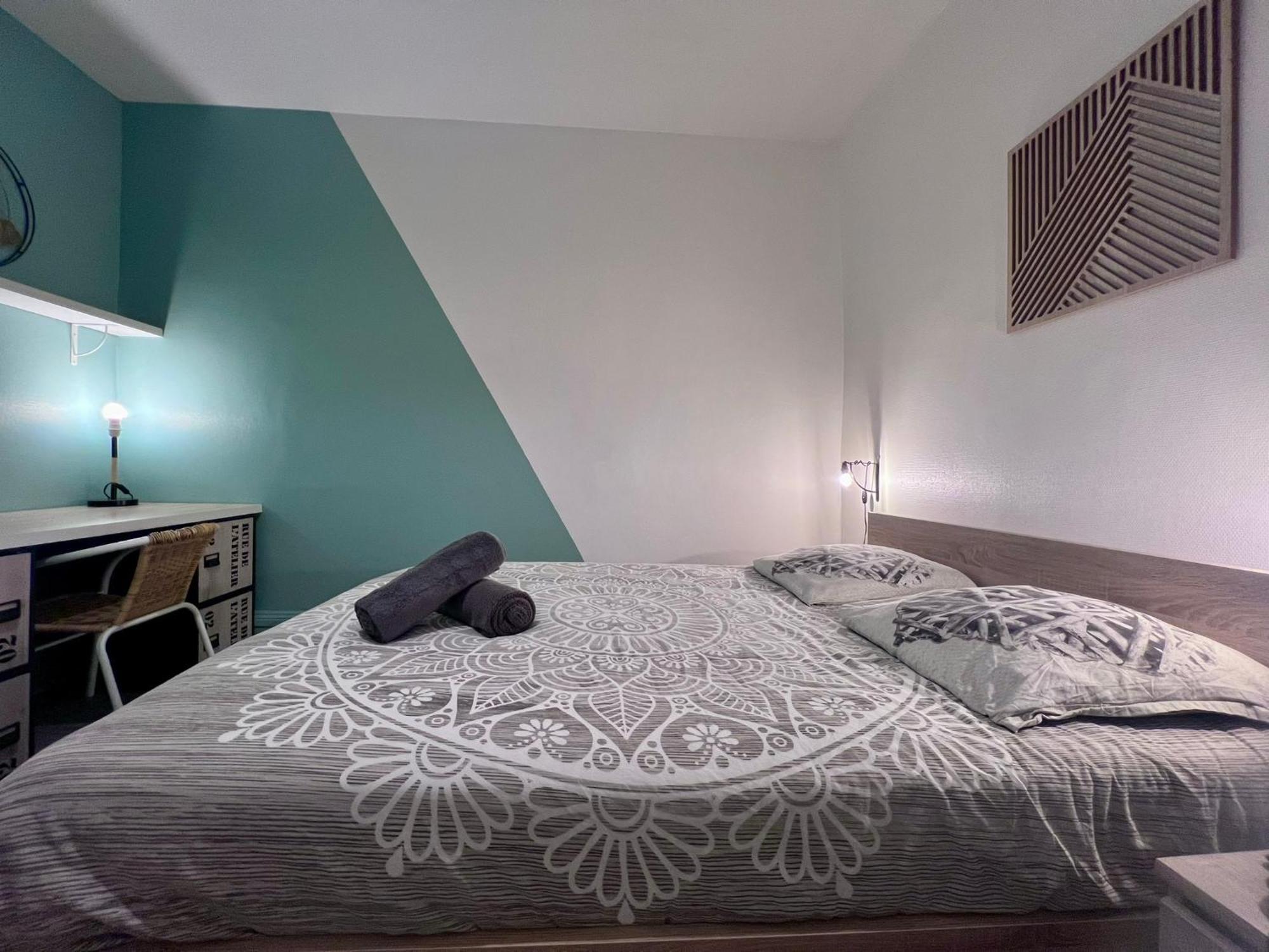 Le Montaigne - Wifi Fibre- Coeur Du Centre Ville-Property Rental Nm Périgueux Екстериор снимка