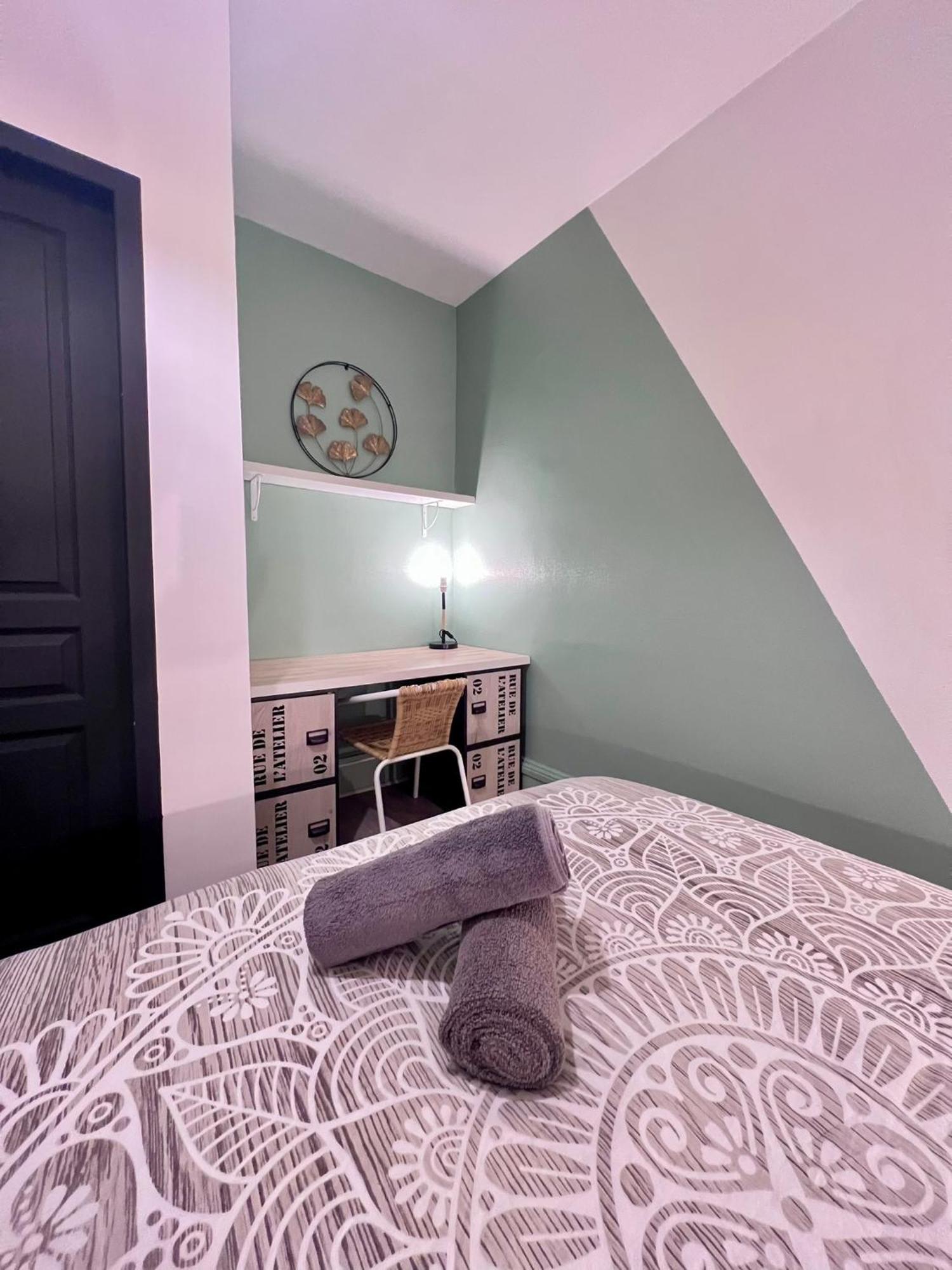 Le Montaigne - Wifi Fibre- Coeur Du Centre Ville-Property Rental Nm Périgueux Екстериор снимка